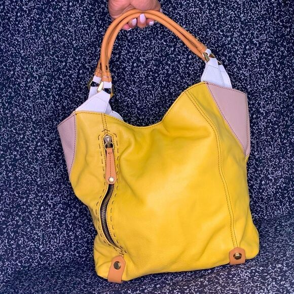 Large orYANY Hangbag  - Picture 1 of 9